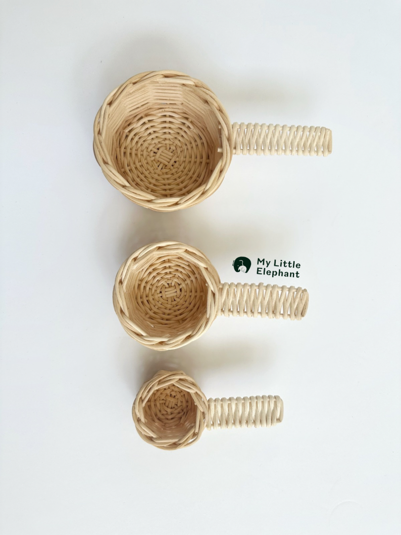 My baking toys - measuring cups